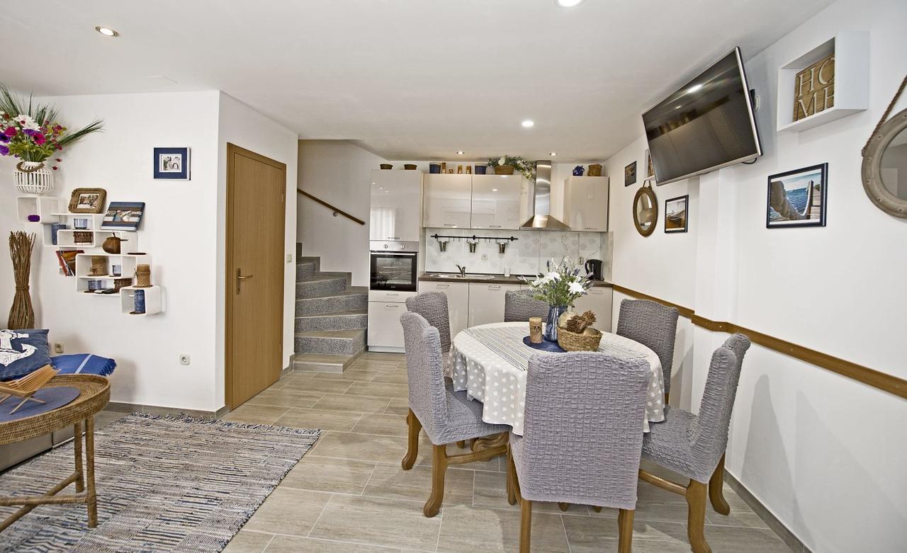 Holiday Home Listesi 1 Trogir Zewnętrze zdjęcie
