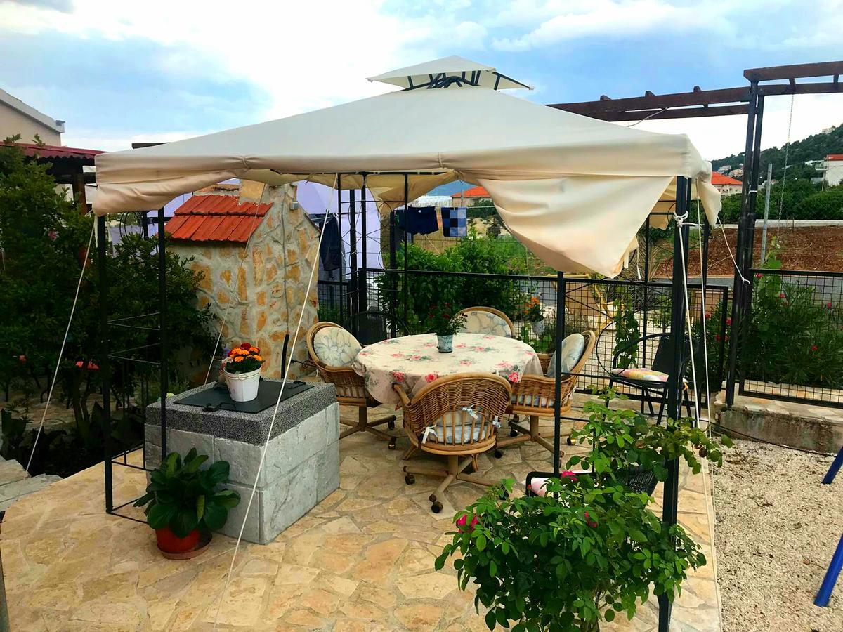 Holiday Home Listesi 1 Trogir Zewnętrze zdjęcie